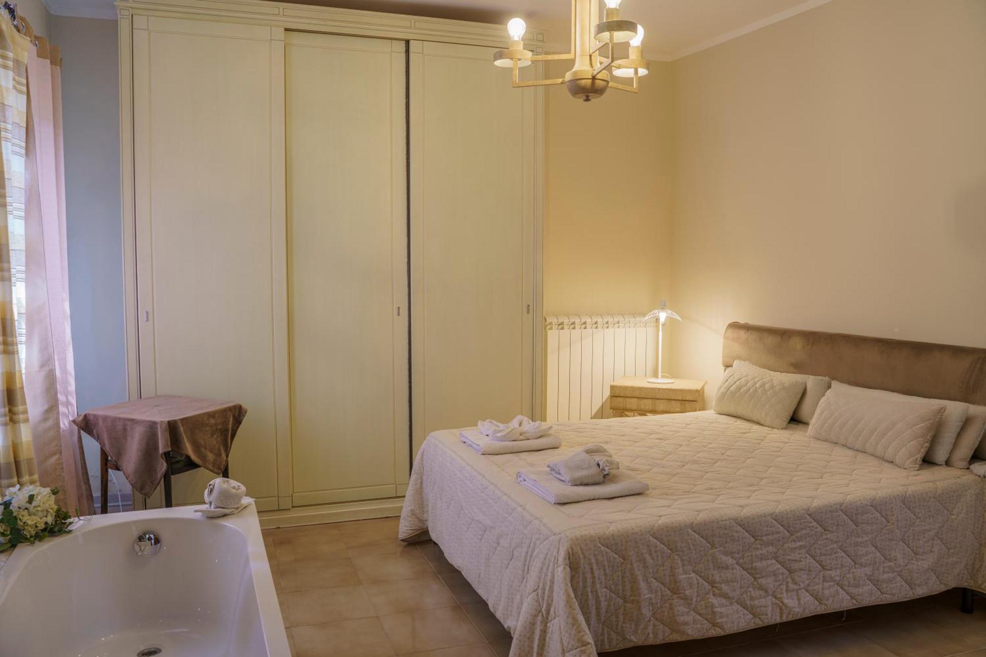 Il Panorama Housing Cilento Aparthotel Santa Maria di Castellabate Exterior photo